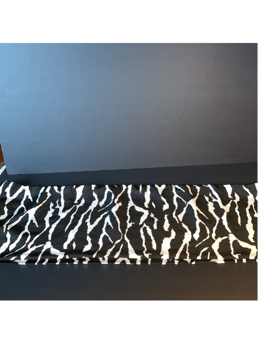 Zebra pattern infinity scarf - Picture 3 of 3